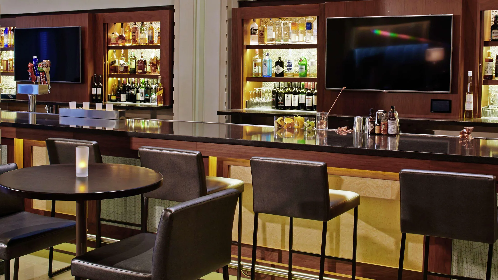 *** Hotel Hilton Garden Inn Phoenix Downtown United States